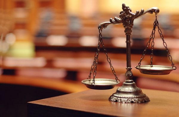 【法学理论论文】法学理论的实践向度—理论与实践难题的探索 【法学理论论文】法学理论的实践向度—理论与实践难题的探索