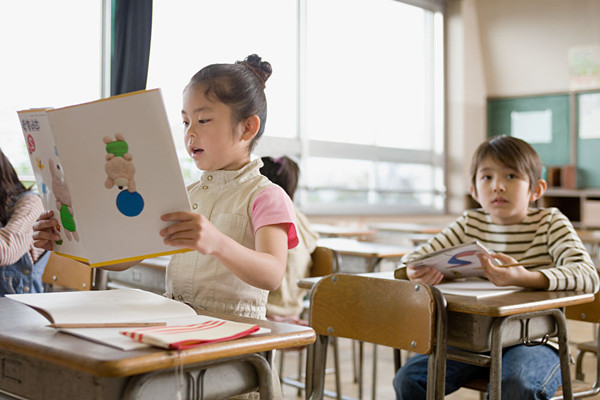 (小学校长论文)浅谈小学教育教学管理